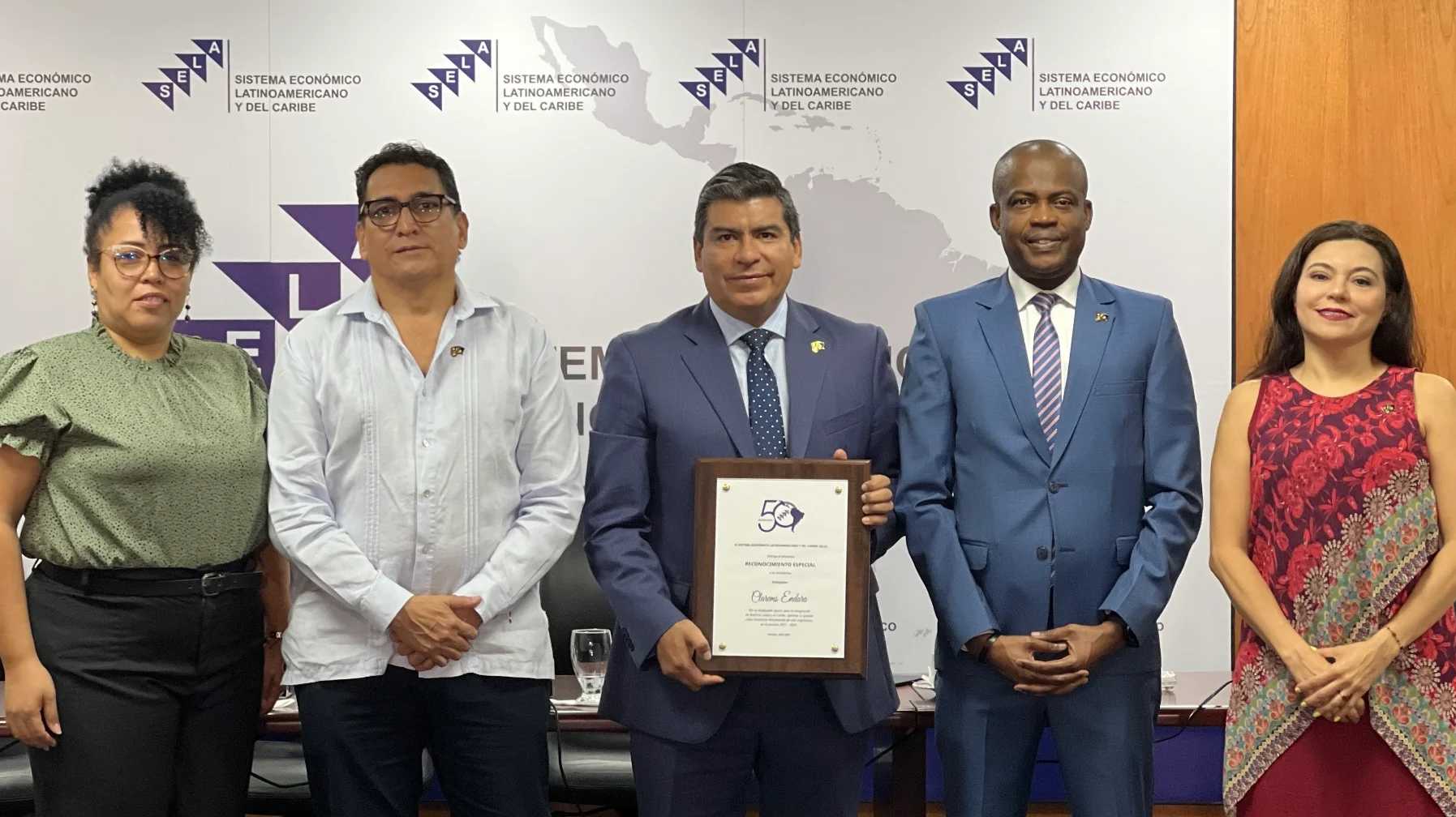Foto de Embajador Clarems Endara entrega Informe de Gestión y culmina mandato ante la Secretaría Permanente del SELA